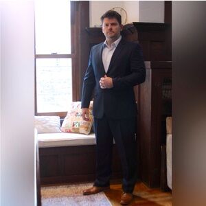 Black Tie Super 150 suit, 42R, 34x30 pants